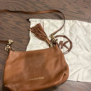 Michael KORS crossbody leather bag